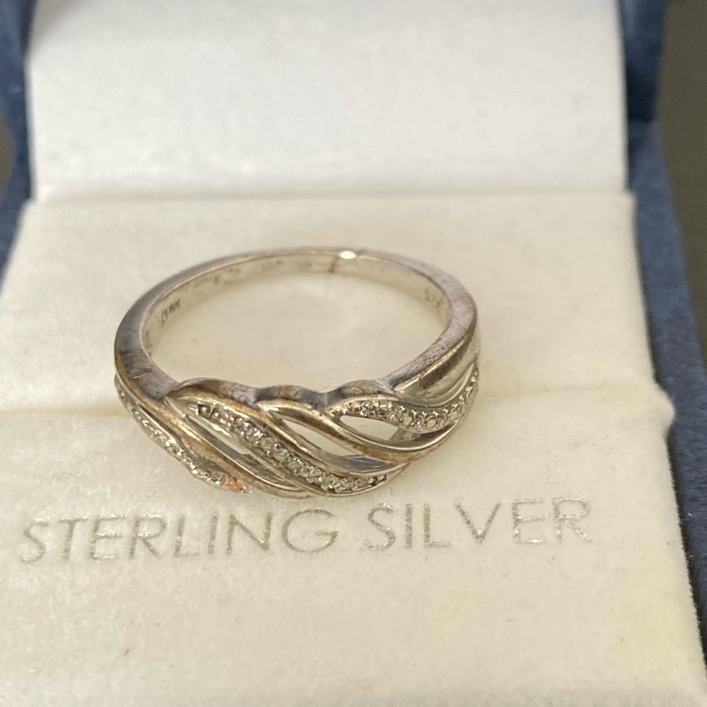 GENUINE NATURAL DIAMOND RING BAND